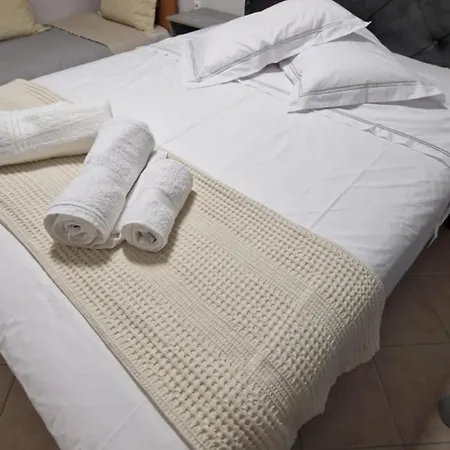 Antreas Cosy * Parálion Ástros