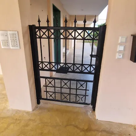 アパート Antreas Cosy Parálion Ástros