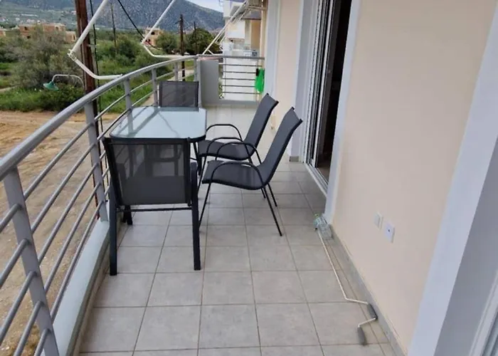 Antreas Cosy Parálion Ástros